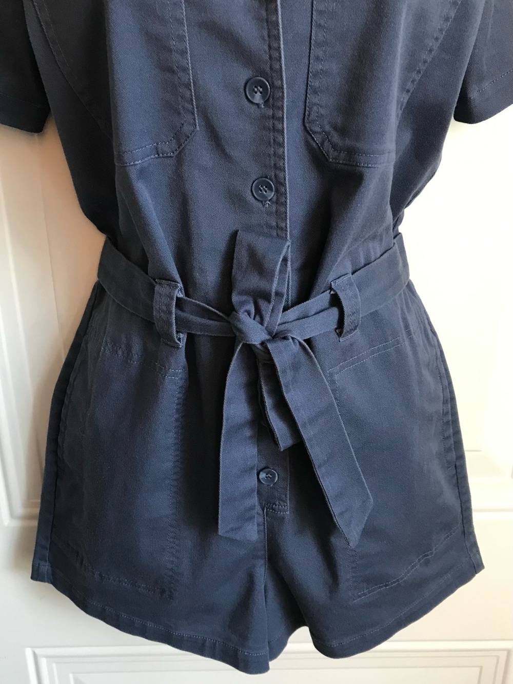VOLCOM Women’s M Slate Blue Short-Sleeve Tie-Waist Utility Shorts Romper in EUC - Picture 10 of 16